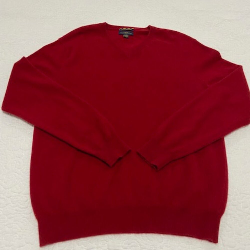 Club Room Estate Cashmere Red V Neck Sweater, Men's Size Large